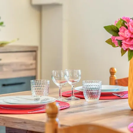2 Bedroom Pet Friendly In Hébergement de vacances