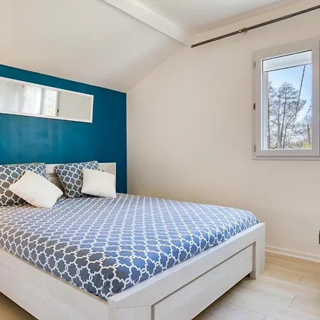 2 Bedroom Pet Friendly In Hébergement de vacances *