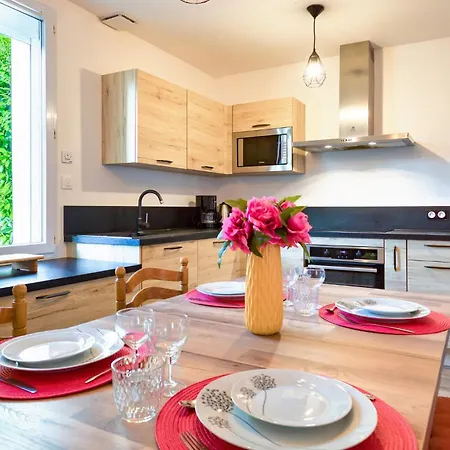 2 Bedroom Pet Friendly In * Pitres